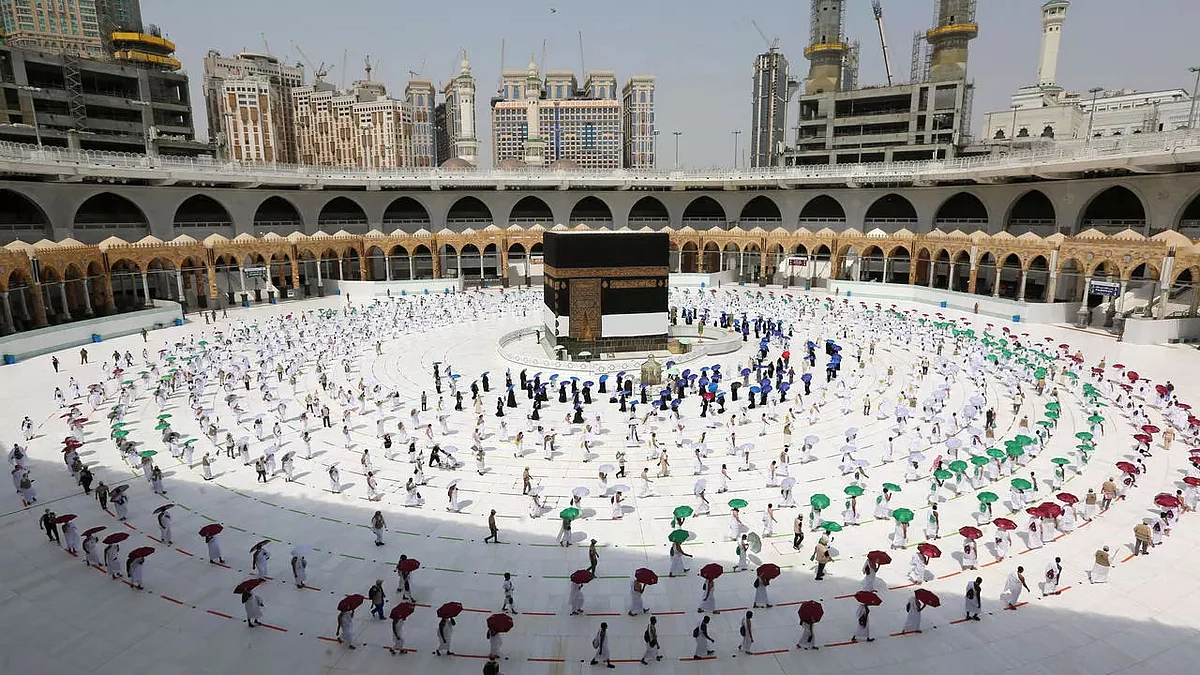 ضبط 52 مخالفًا لتنظيم وتعليمات الحج