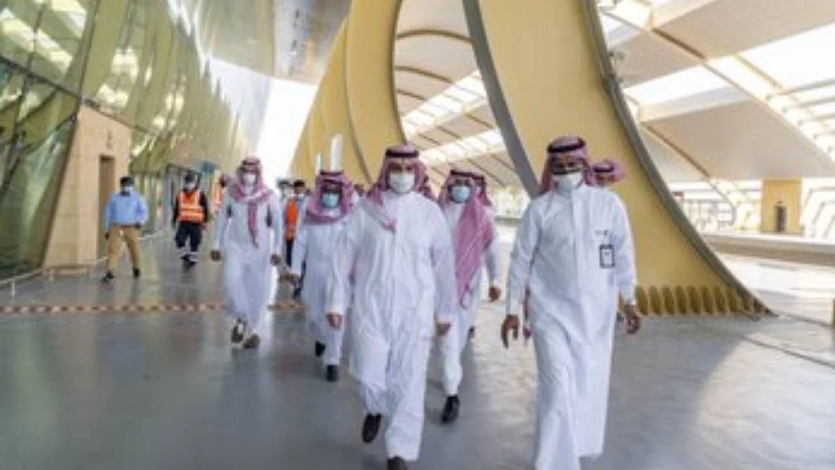 أمير الجوف يتفقد محطة قطار القريات والتشغيل منتصف مارس المقبل