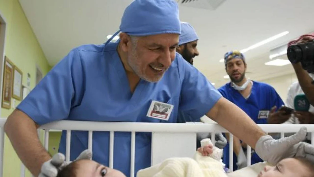 المملكة تتوج ريادتها العالمية في فصل التوائم السيامية بالعملية الجراحية رقم 52