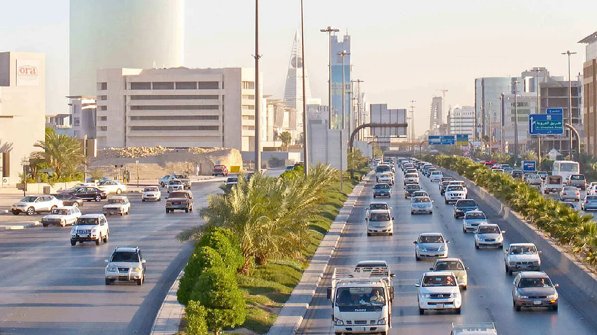 الحصيني: أجواء حارة نهارًا على معظم المناطق خلال الـساعات المقبلة