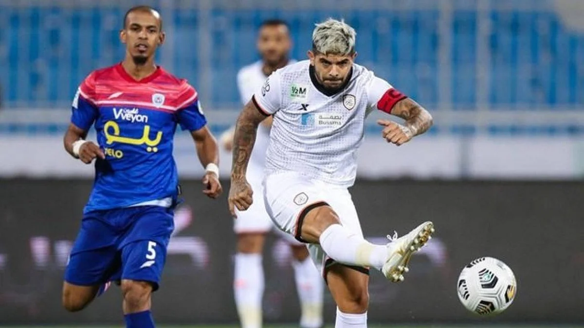 بانيجا يقود كتيبة الشباب.. وسيفيلا يحشد الأوراق الرابحة