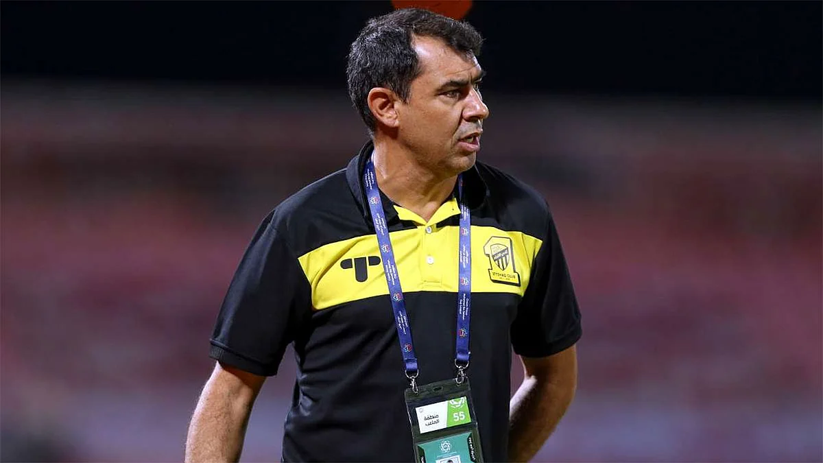 الابتعاد عن الواقعية الفنية تطيح بالبرازيلي كاريلي خارج أسوار الإتحاد