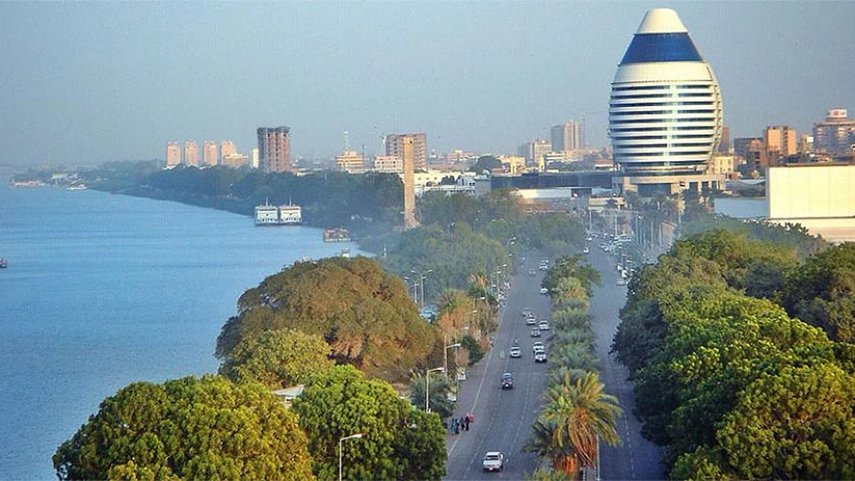 محلل سياسي: ممارسات بعض الأطراف السياسية تهدد التحول الديمقراطي في السودان