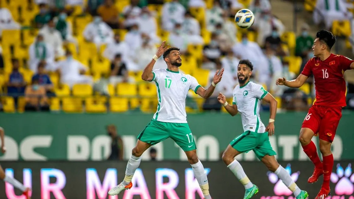 الشوط الأول.. المنتخب السعودي يتأخر أمام فيتنام ويضيع أهدافًا بالجملة