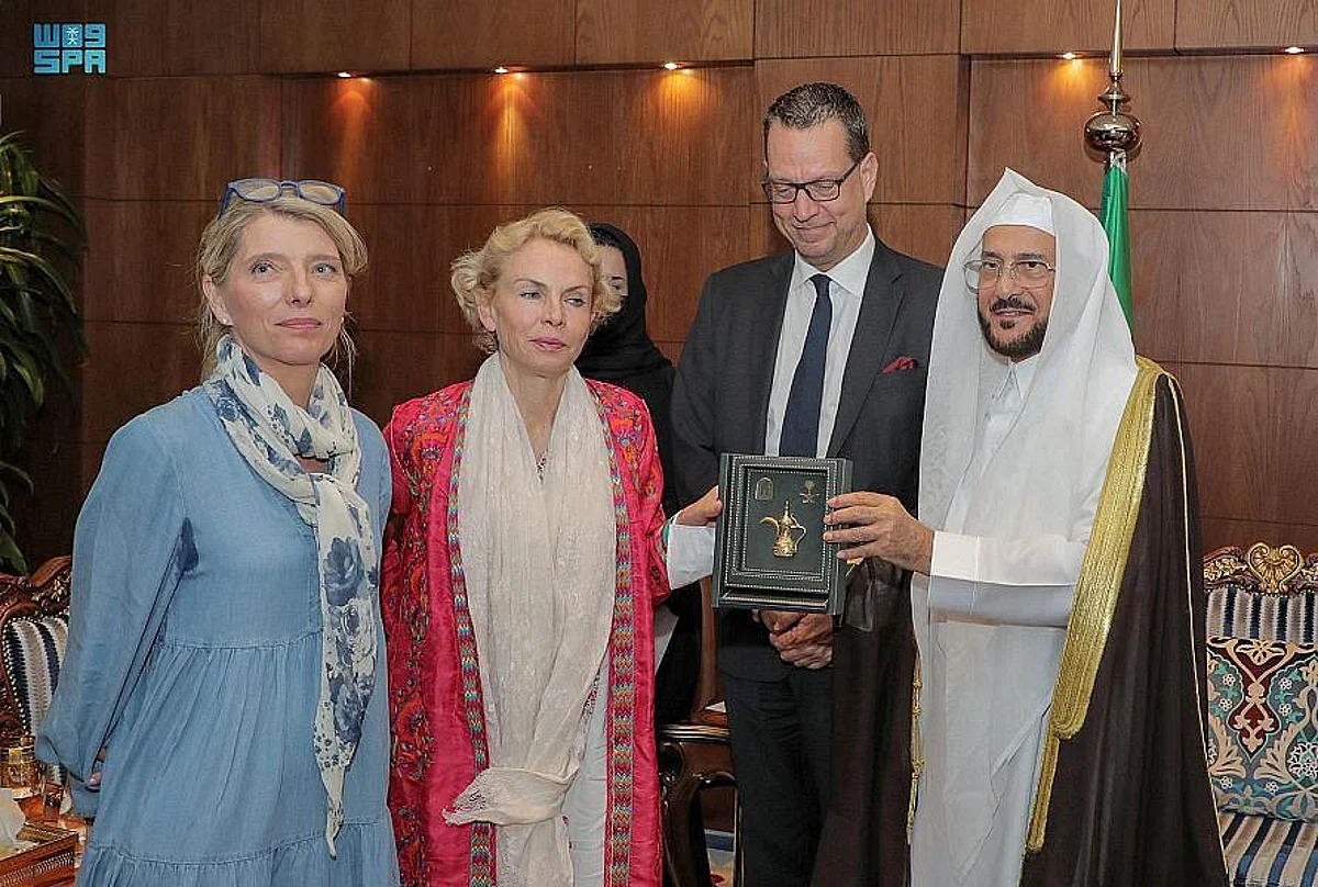Islamic Affairs Minister Receives Sweden's Special Envoy to the OIC, Intercultural and Interfaith Dialogue