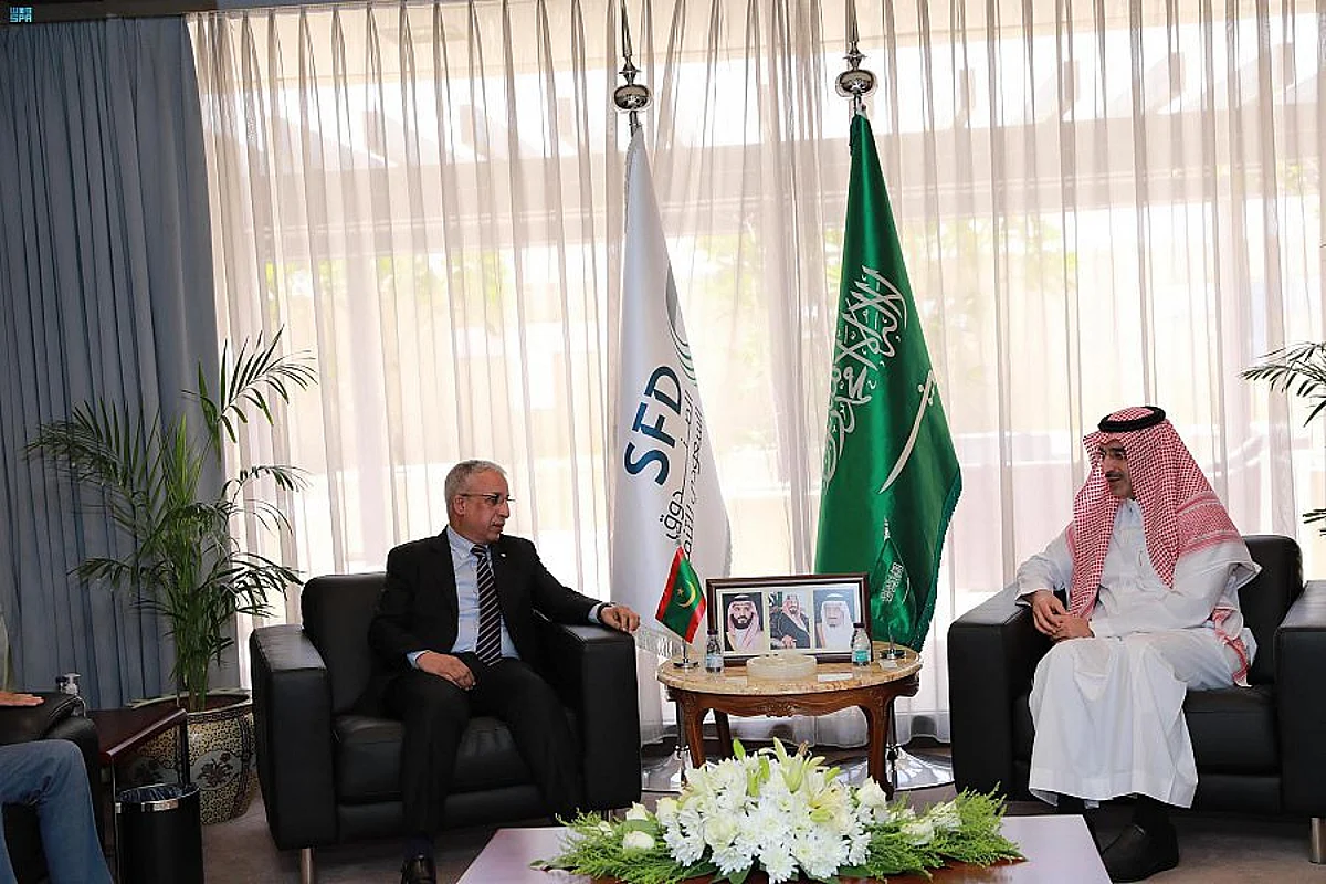 In Photos: CEO of Saudi Fund for Development Receives Mauritanian Health Minister