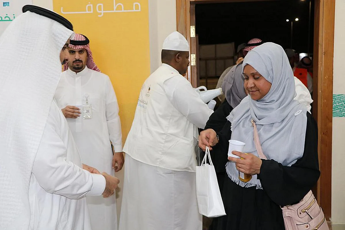 First Batch of British Pilgrims Arrives in Makkah