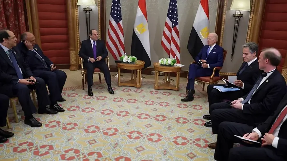 Biden, Egypt’s al-Sisi hold talks at Jeddah Summit