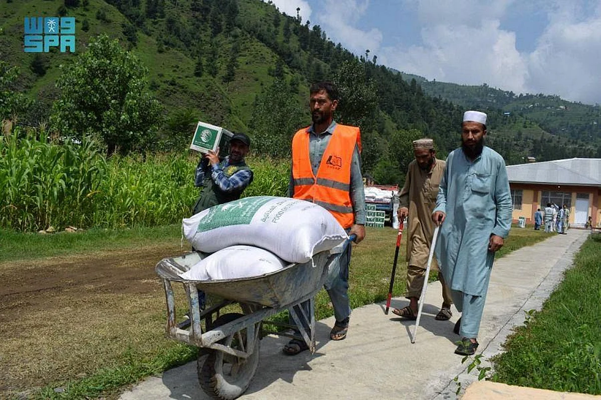 KSrelief Distributes 1,856 Food Baskets in Khyber Pakhtunkhwa Province, Pakistan