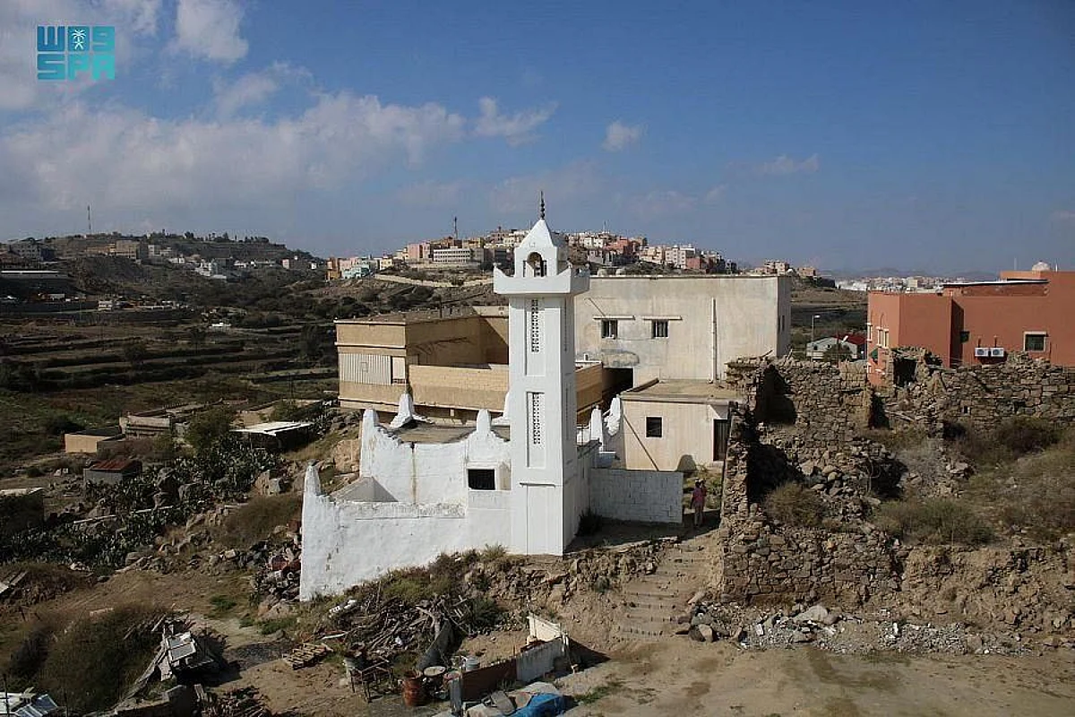 Saudi Crown Prince's “Developing Historical Mosques” project restores Asir ancient mosques