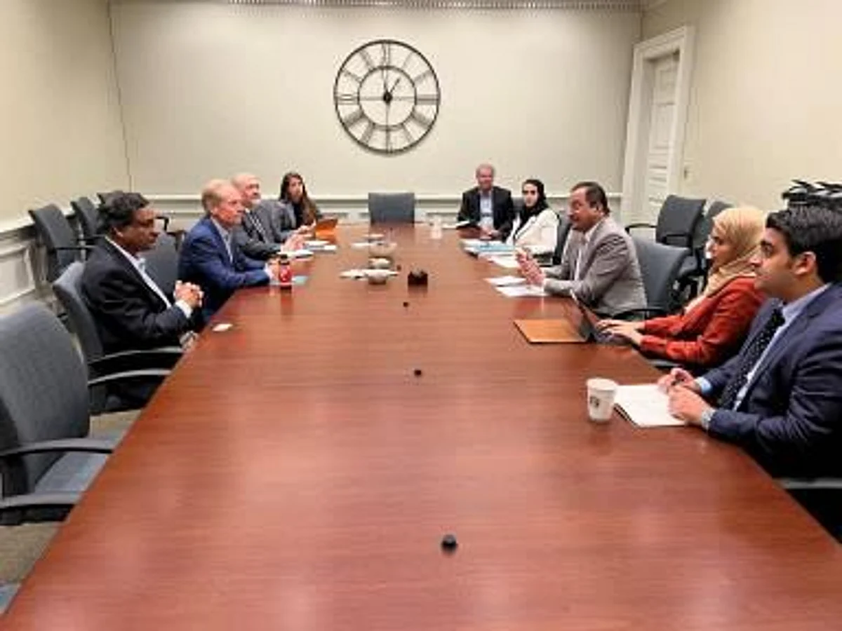 Education Minister Meets with Leaders of EdX Platform to Strengthen Cooperation in Online Education and E-training Industry