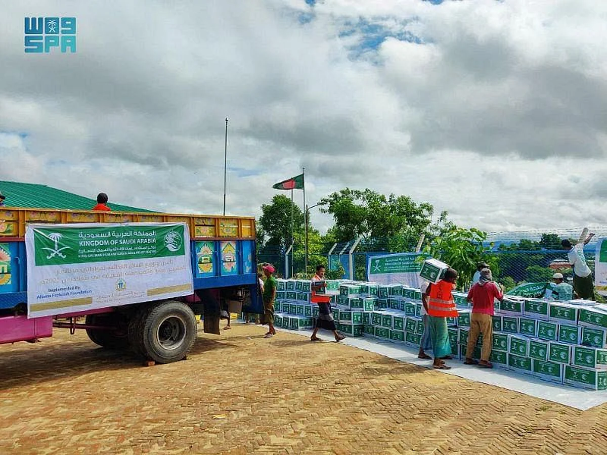 KSrelief Distributes 950 Food Baskets to Rohingya Refugees in Bangladesh