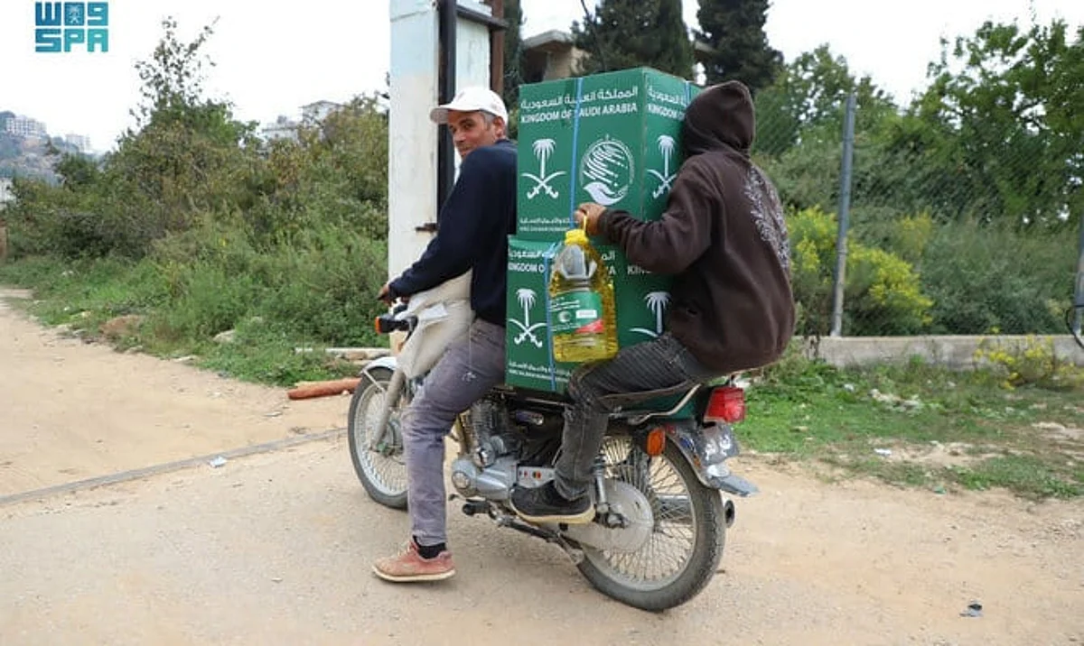 KSrelief delivers food aid in Lebanon, Bangladesh