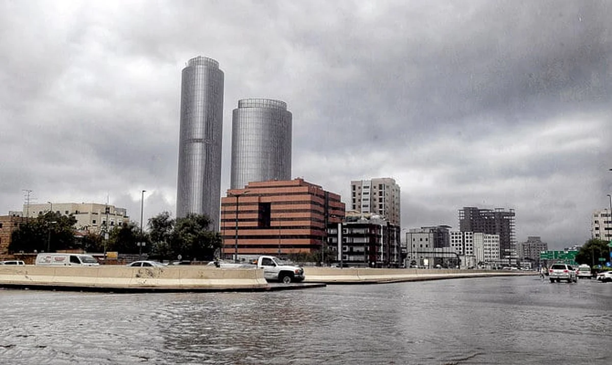 Jeddah receives 179mm of rainfall, higher figure than 2009 peak