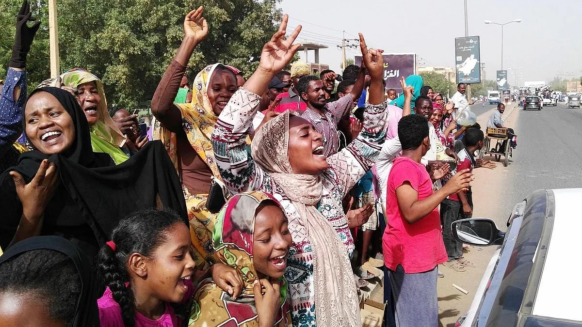 Saudi Arabia shows support to Sudanese people to decide their future