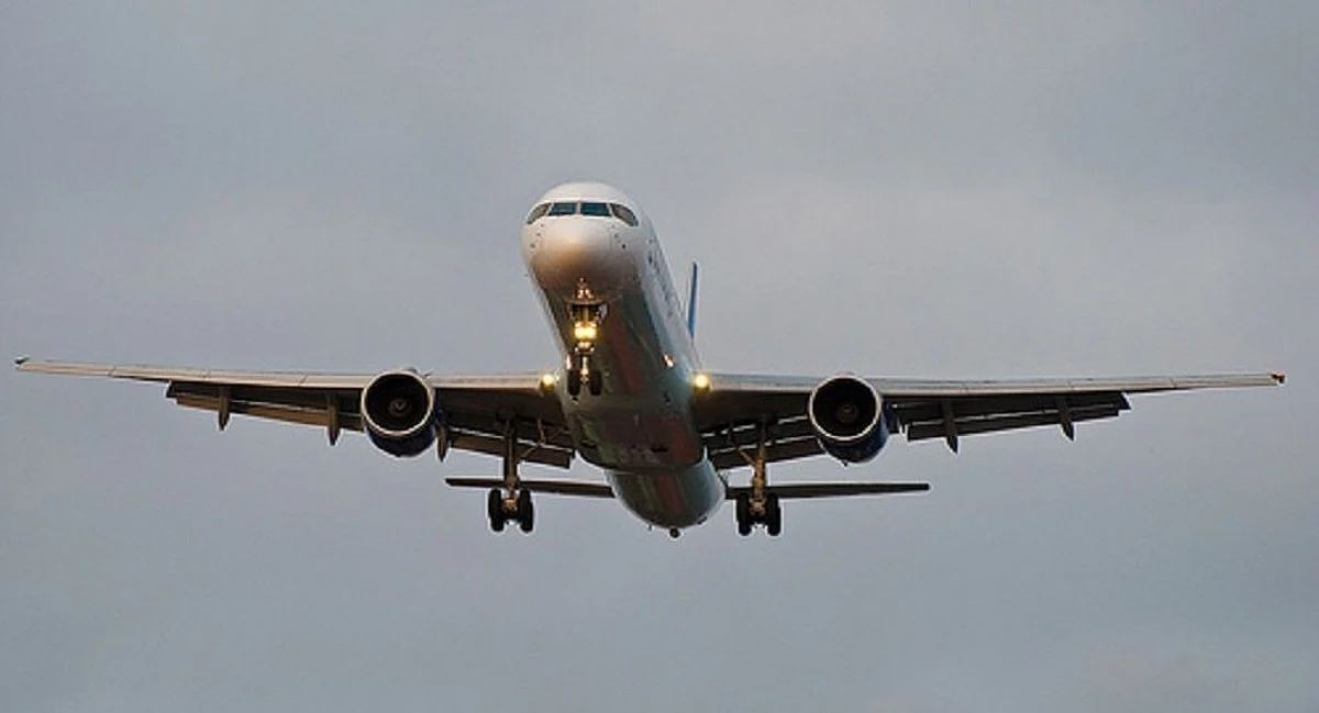 US warns airliners flying near Gulf amid Iran tensions