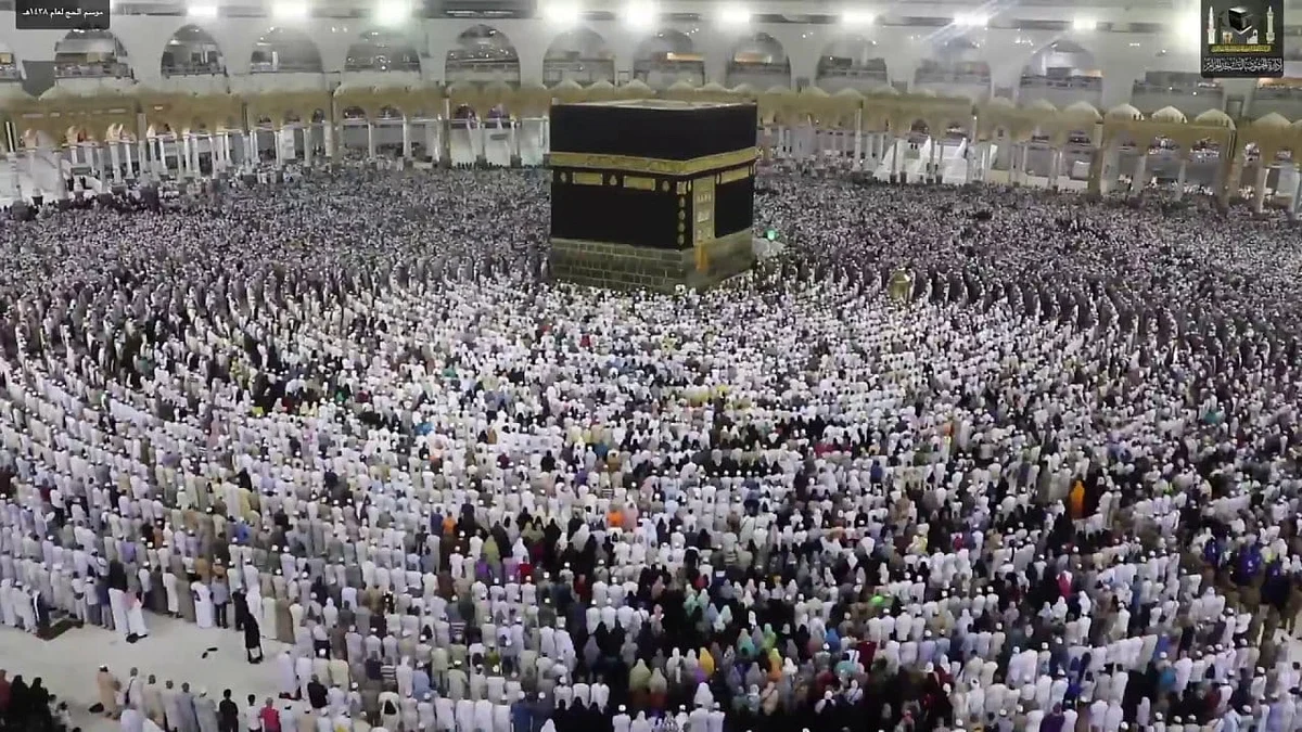 Saudi king hosts 200 from Christchurch shootings for Hajj