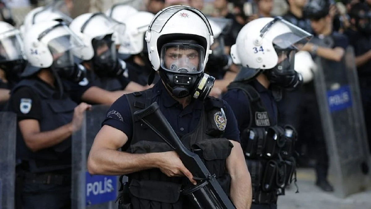 Turkey detains 2 Russian women suspected of joining Isis