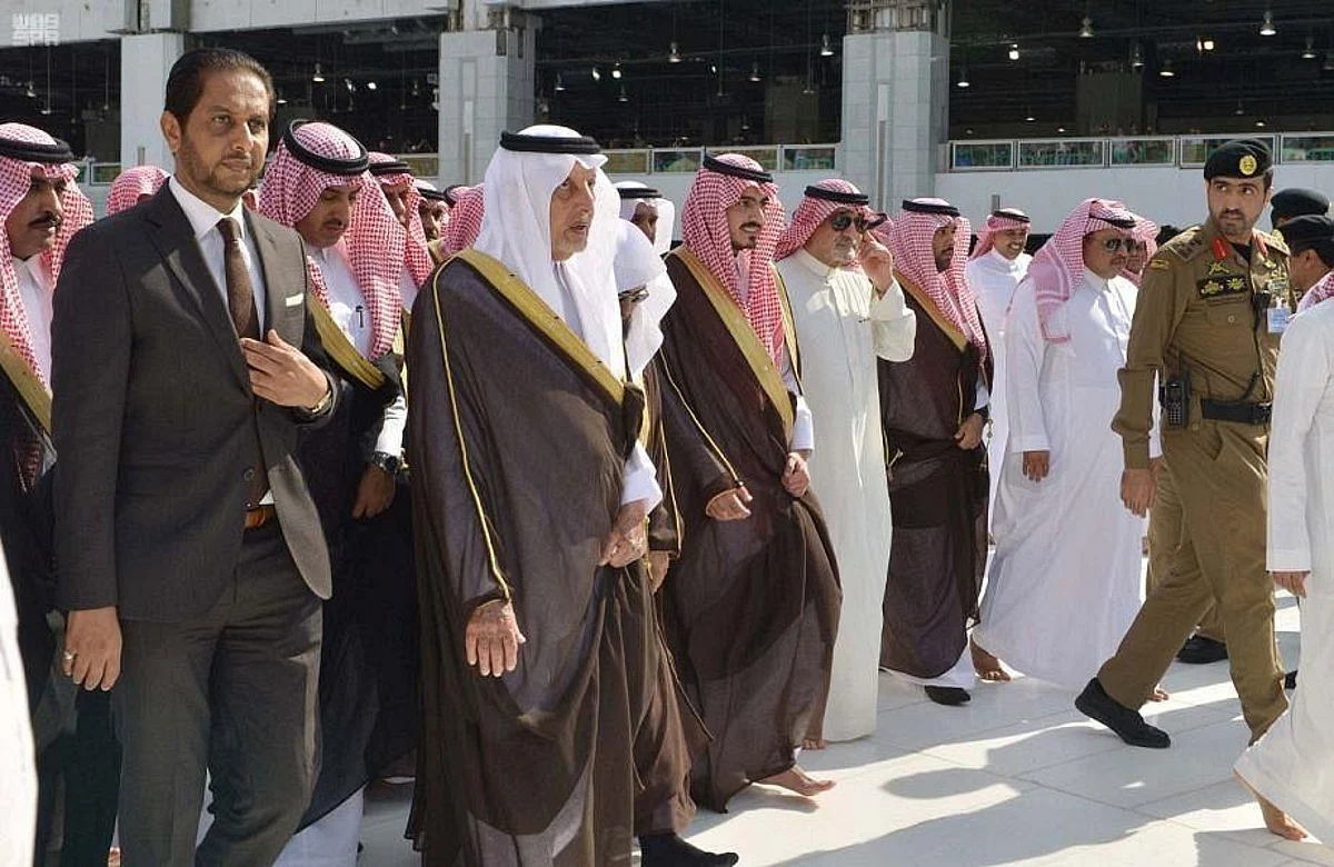 Prince Khalid Al-Faisal bin Abdulaziz, Advisor to the Custodian of the Two Holy Mosques and Governor of Makkah Region Wash the Holy Kaaba