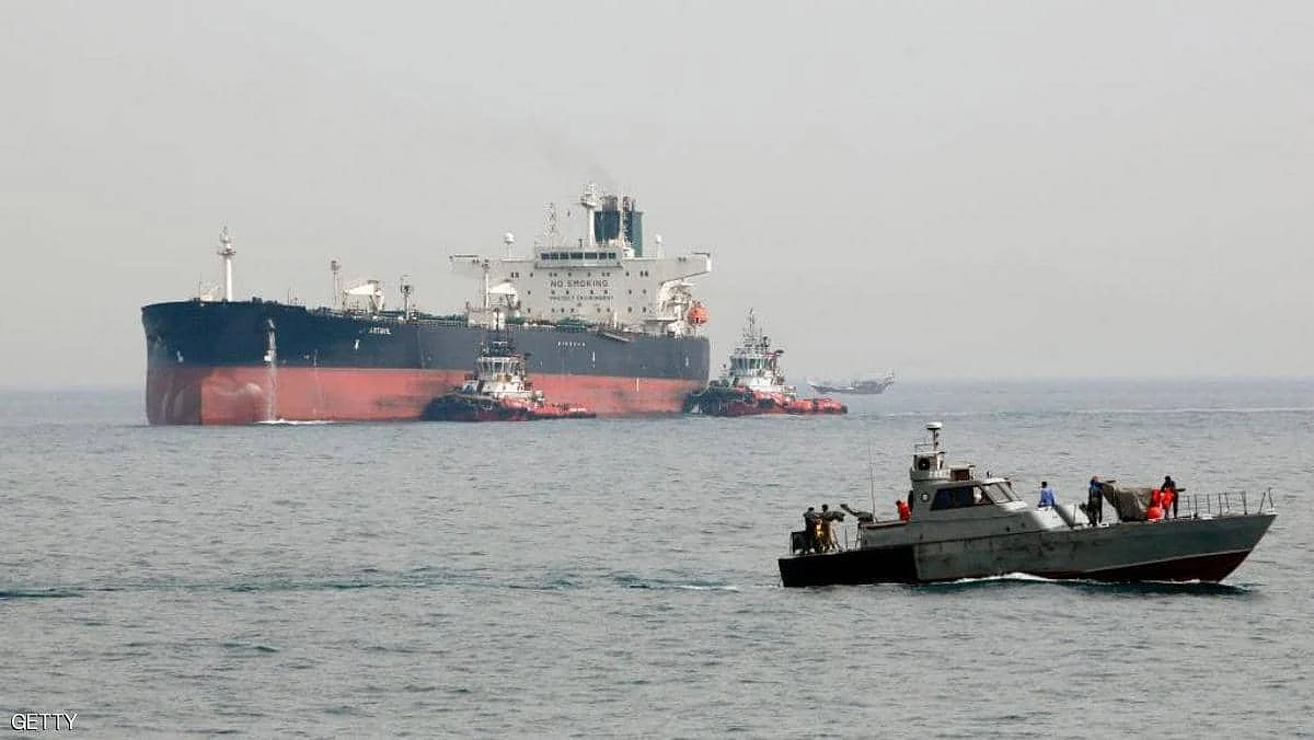 Saudi navy rescues an Ukrainian captain in international waters off Al-Hodeidah port