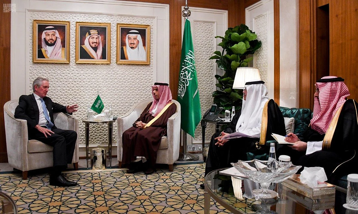 Minister of Foreign Affairs Receives French Ambassador to Saudi Arabia