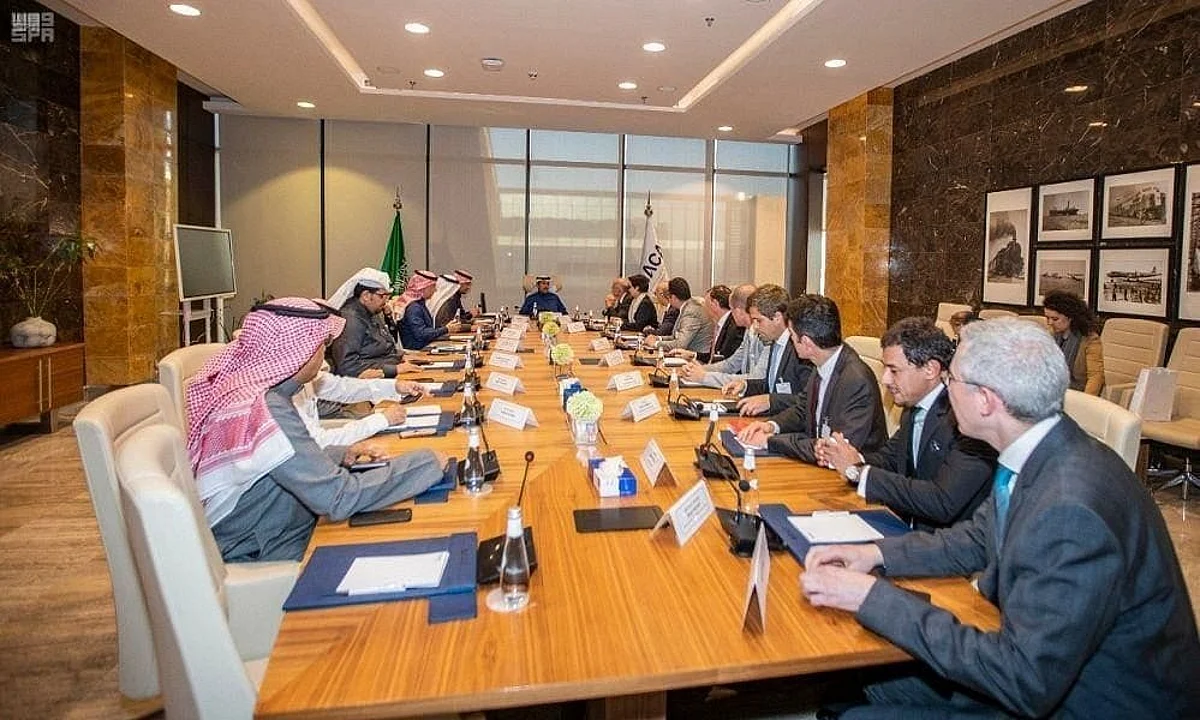 Minister of Transport Receives Delegation of French Business Leaders