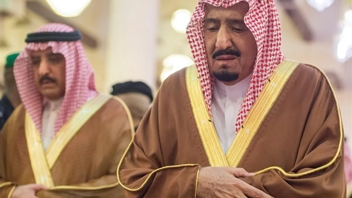 King Salman Performs Funeral Prayers for Late Prince Talal bin Saud bin Abdulaziz