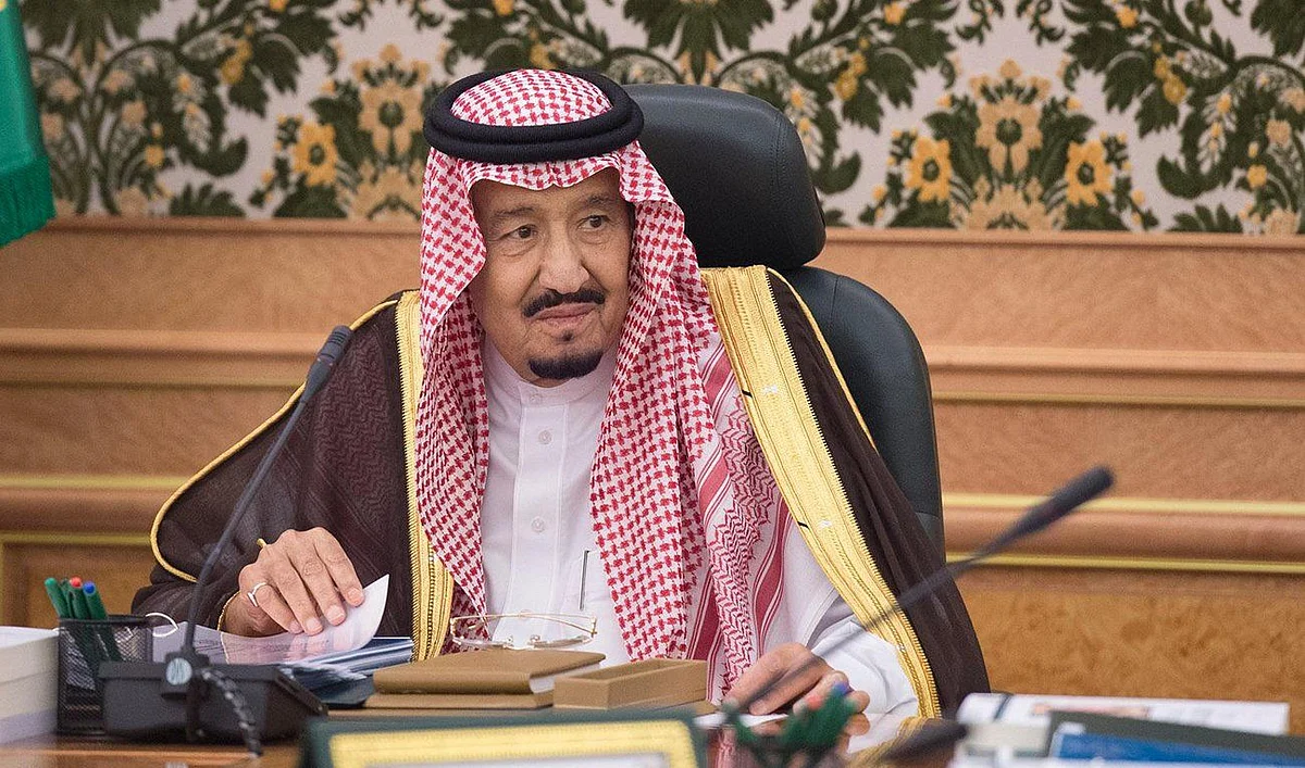 King Salman Sends a Written Message to Egyptian President