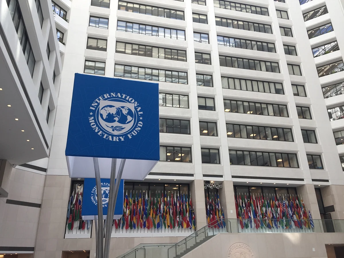 IMF, World Bank staff to work from home after detecting coronavirus case