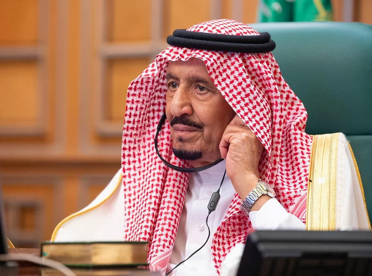 King Salman Makes Telephone Call to Crown Prince of Britain