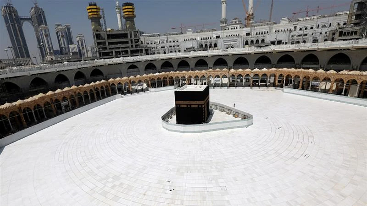 Saudi Arabia announces Curfew in All Makkah and Madinah for 24 Hours