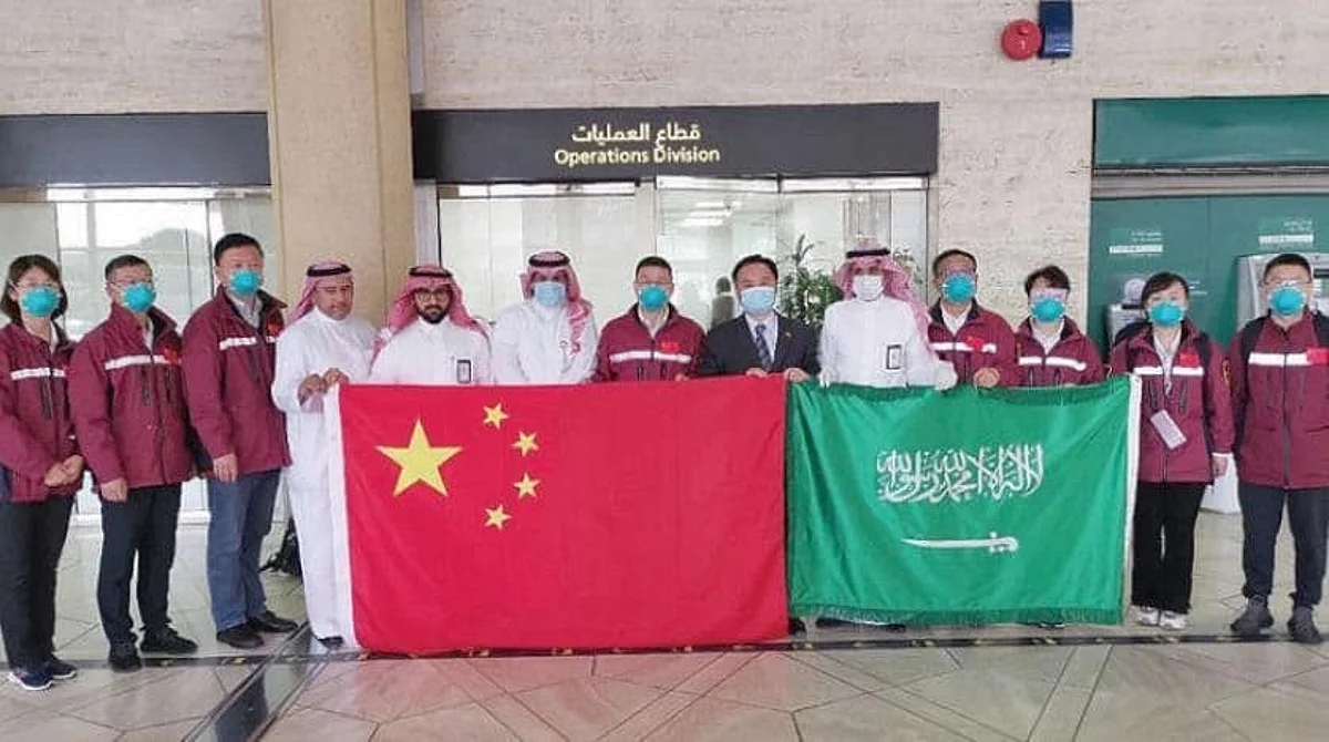 8 Chinese Medical Experts Arrive in Saudi Arabia