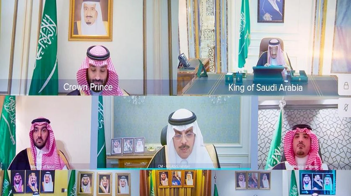King Salman chairs a virtual cabinet meeting on Tuesday. (SPA)