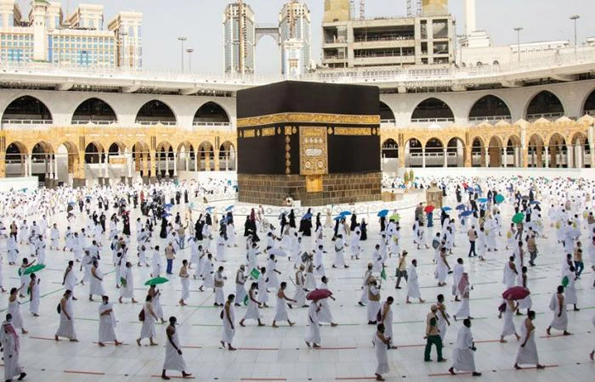 10,000 Umrah Pilgrims Coming from Abroad Will Be Received Daily