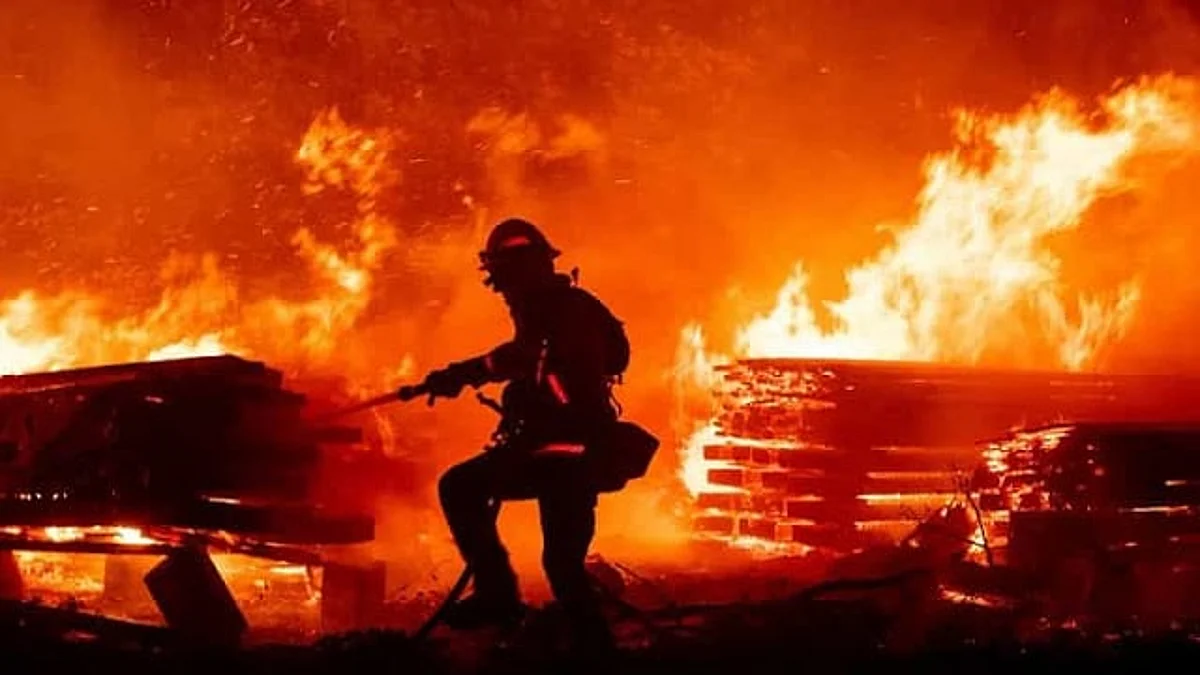 Fire erupts at Jeddah fuel tank after terror houthi attack