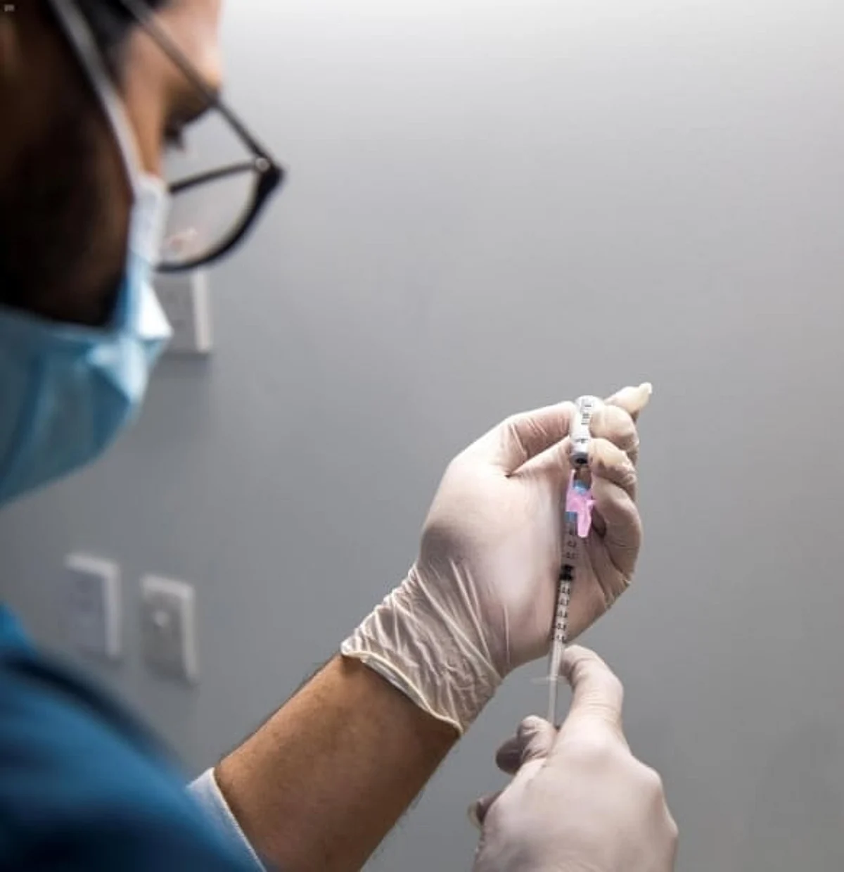 Minister of Health: Coronavirus vaccine likely to reach all regions within 3 weeks