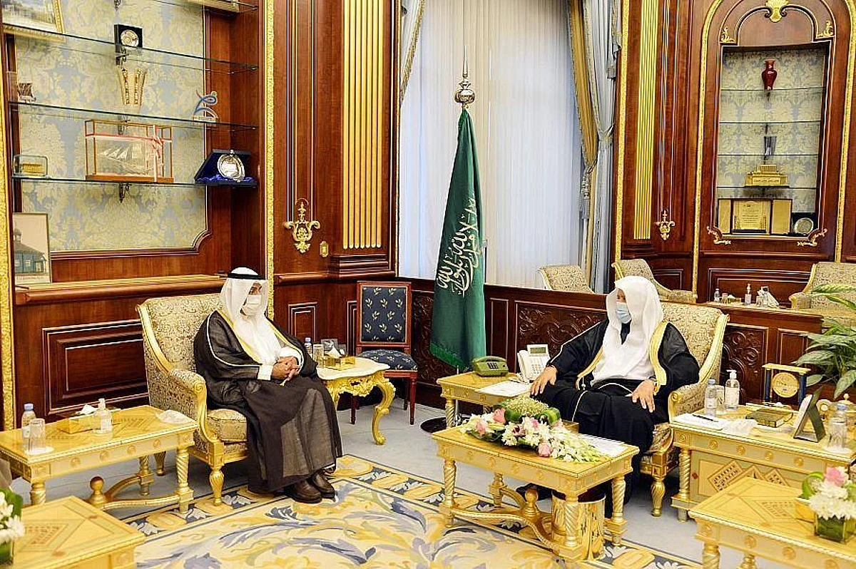 Saudi Arabia’s Shura Council Speaker meets with GCC Secretary General