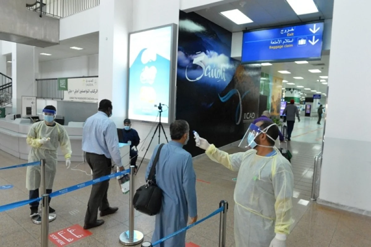 Saudi Arabia resumes international flights, reopens land, sea borders