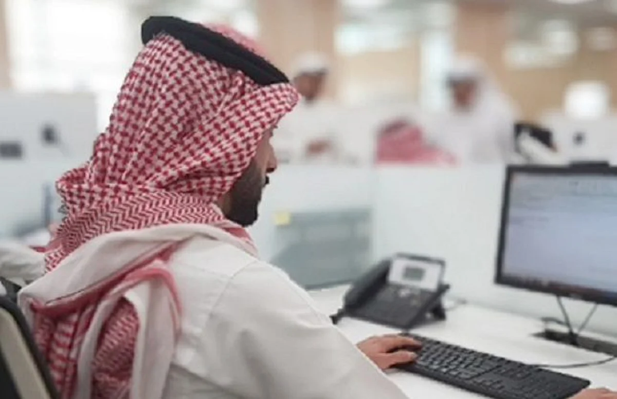 Minister Al-Rajhi announces Saudization of remote customer service jobs