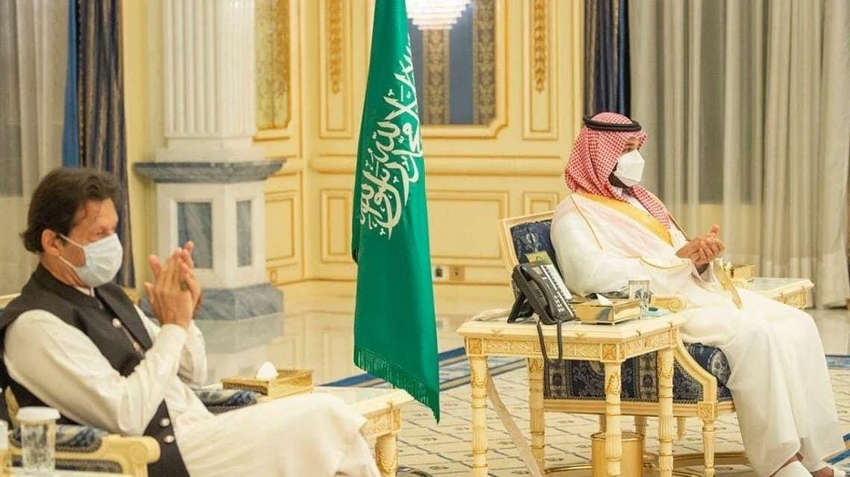 The Pakistani premier received by Crown Prince Muhammad Bin Salman at the Royal Court at Al-Salam Palace in Jeddah. Both leaders held a round of talks to strengthen bilateral relations.