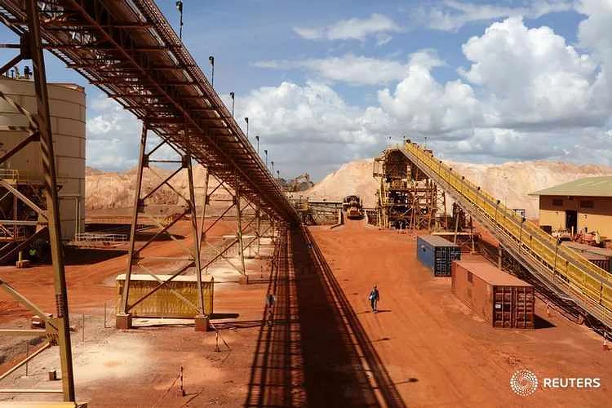 Saudi Arabia to auction mining licenses in 2022 to woo foreign investors