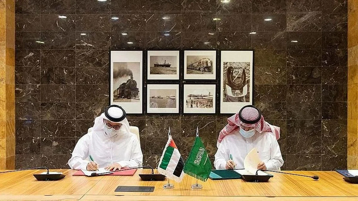 Saudi Arabia, UAE sign MoU in aviation security