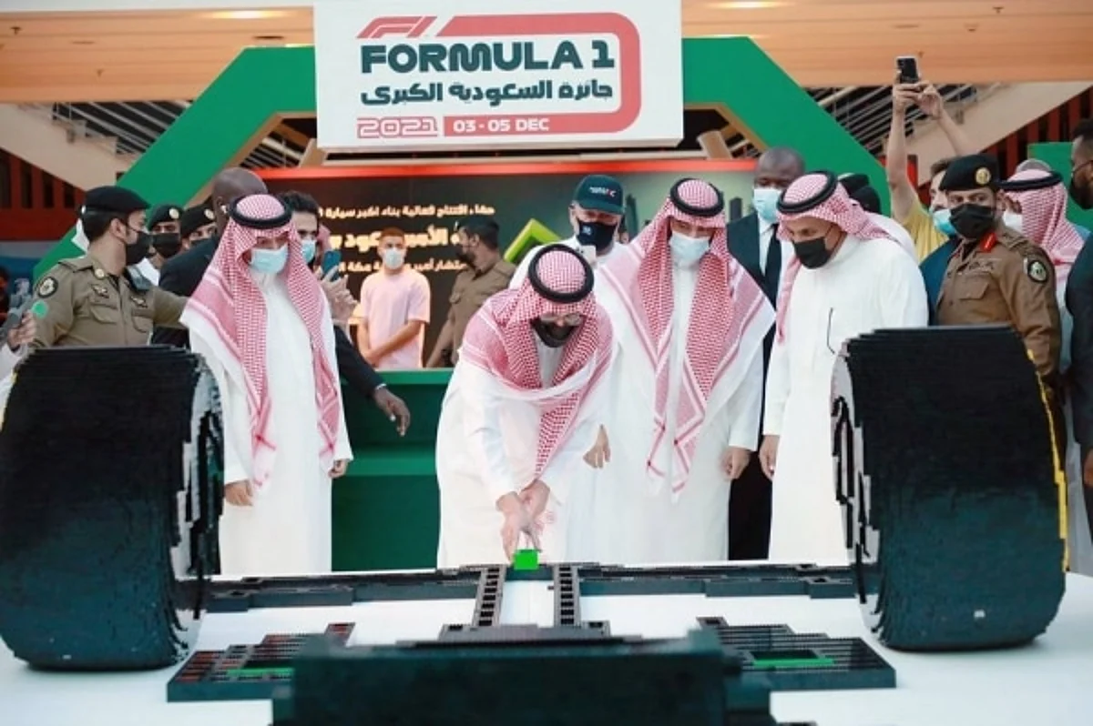 Construction of the world’s largest LEGO brick build of a F1 car begins