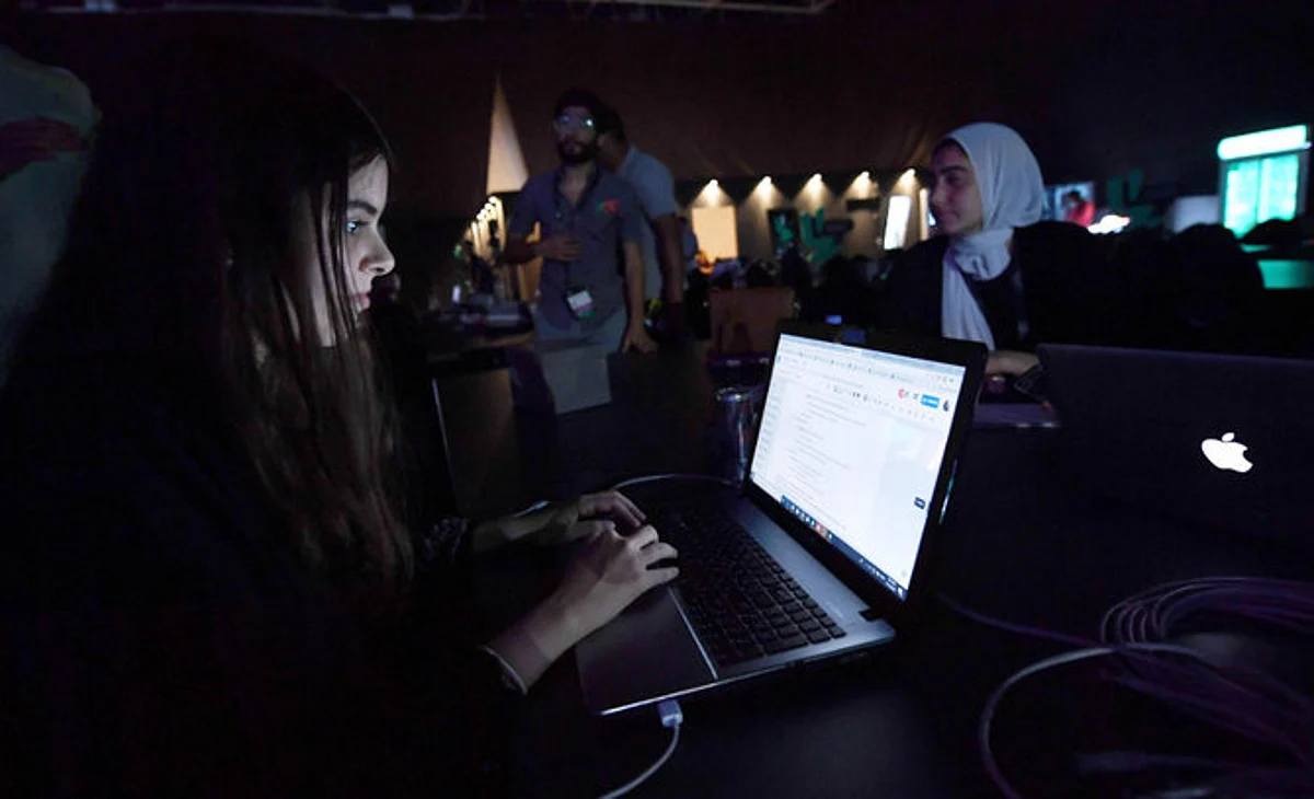 Saudi initiative to develop digital capabilities of young people