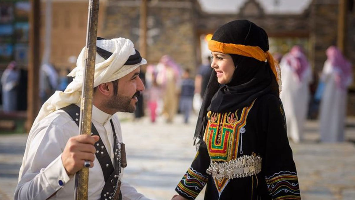 بالفيديو.. مصمم ملابس: 4 دلائل للأزياء التراثية في يوم التأسيس