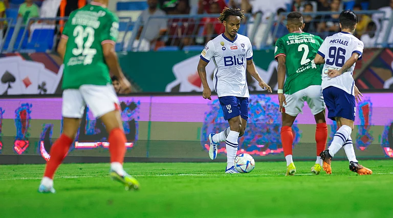 الهلال يواصل إهدار النقاط بدوري ajel/2022-10/06d