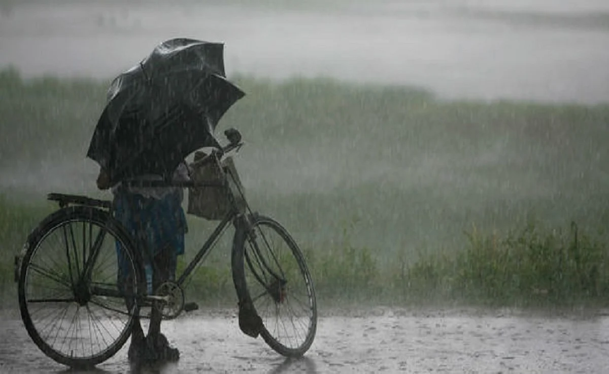 സംസ്ഥാനത്ത് ശക്തമായ മഴയ്ക്കു സാധ്യത; മൂന്നു ജില്ലകളില് യെല്ലോ അലര്ട്ട്