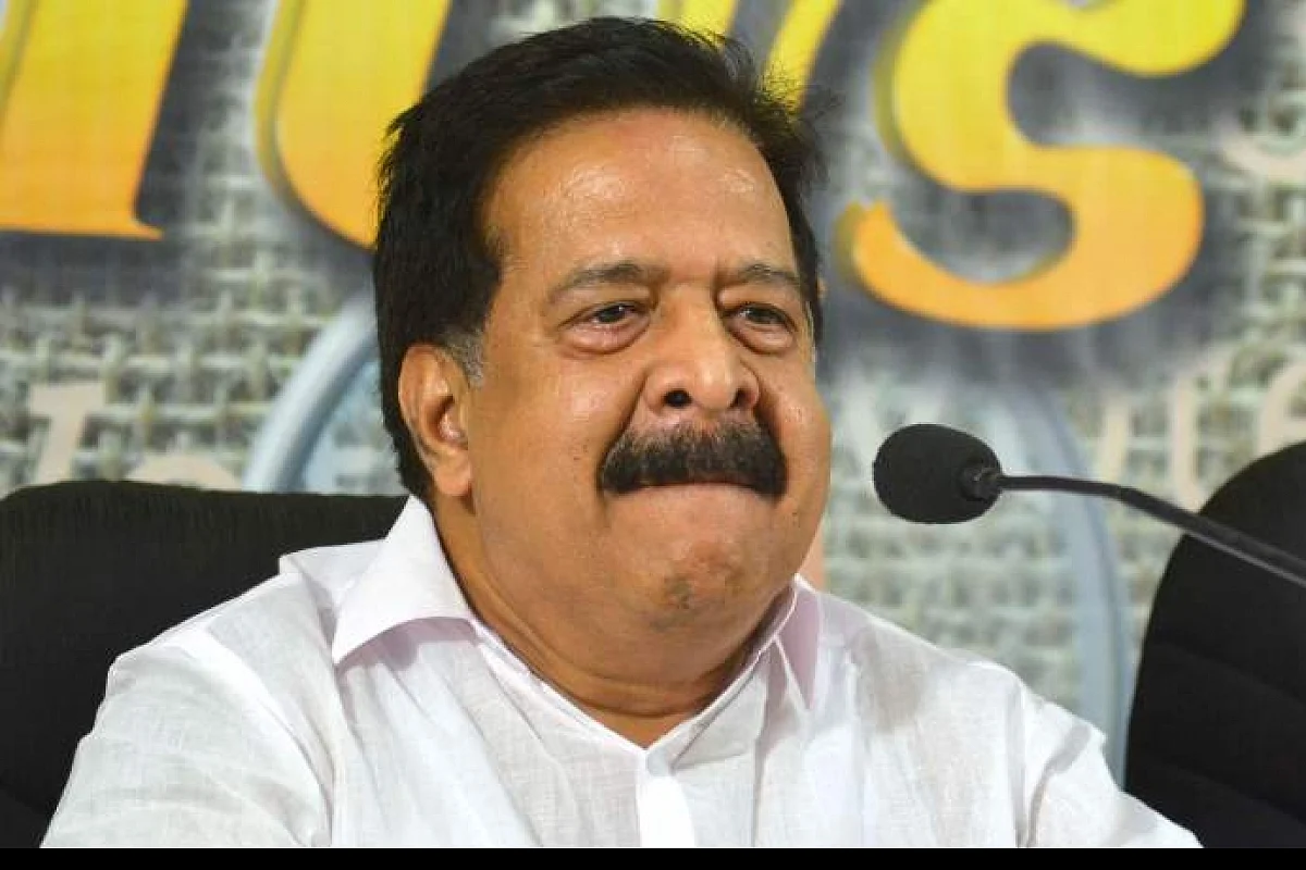 വൈകി വന്ന വിവേകം; കോടിയേരിയുടെ പാത മുഖ്യമന്ത്രി പിന്തുടരണം: രമേശ് ചെന്നിത്തല
