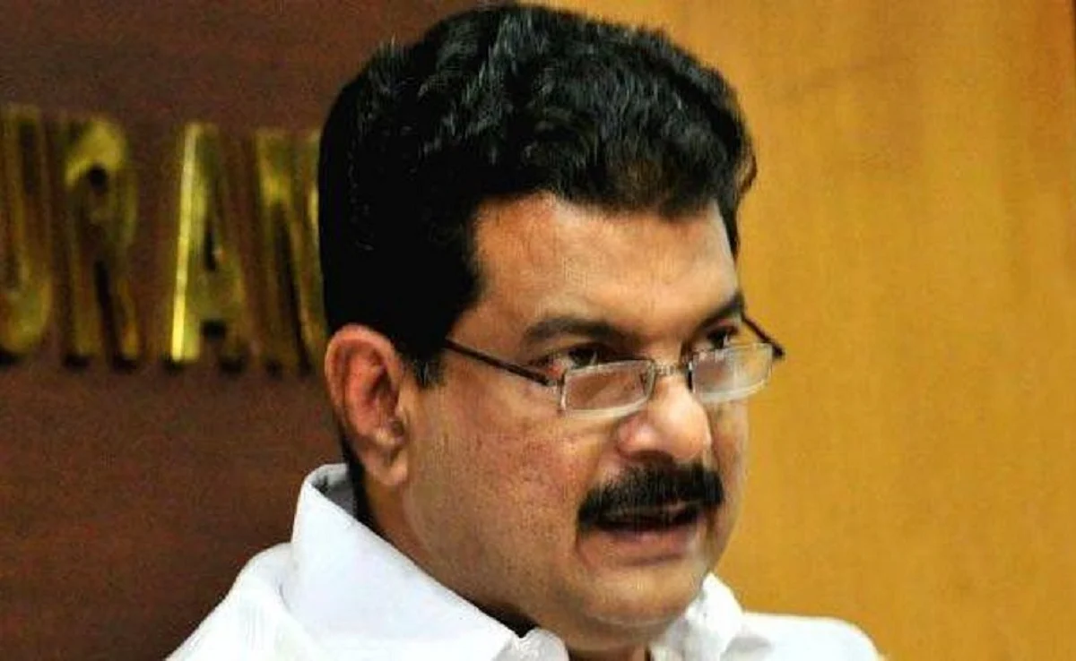 വര്ഗീയ പരാമര്ശം: പി വി അൻവർ എംഎൽഎക്കെതിരെ തെരഞ്ഞെടുപ്പ് കമ്മീഷന് പരാതി