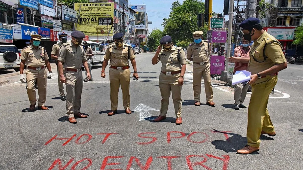 സമ്പൂര്ണ്ണ ലോക്ക് ഡൗണ്; സര്വ്വകക്ഷി യോഗം ഇന്ന്, അന്തിമ തീരുമാനം തിങ്കളാഴ്ച